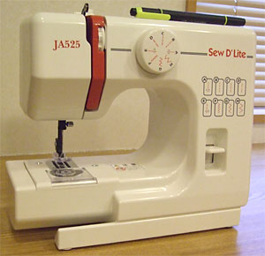 激安のコンパクトミシン